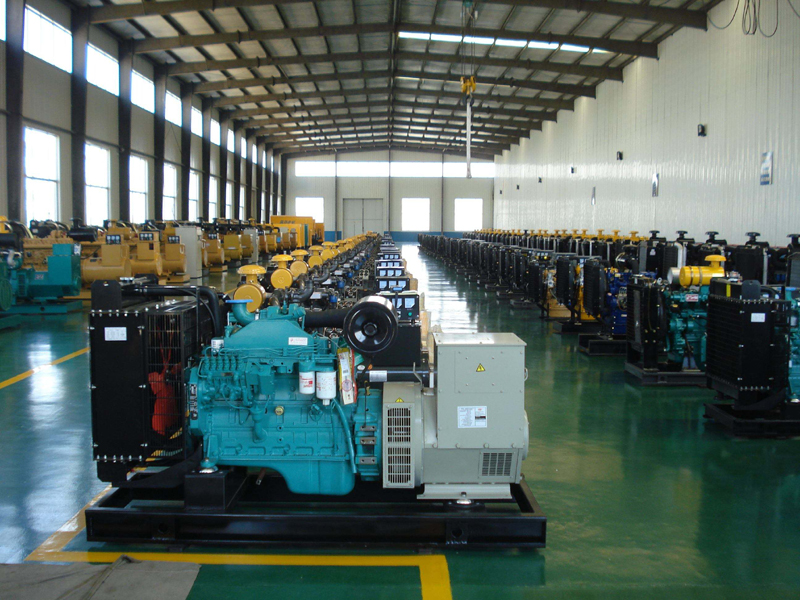 云岩租赁发电机-柴油发电机组冒蓝烟、冒黑烟、冒白烟故障分析