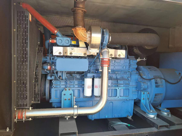 云岩柴油发电机组一般有几种电压输出？