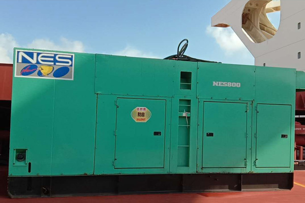 云岩如何检测发电机组中性点接地是否良好？