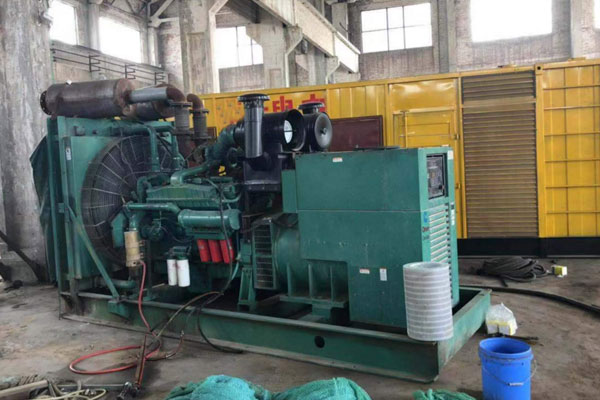 云岩发电机组的空气滤清器应该如何保养？