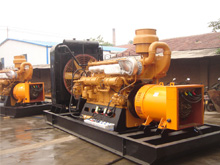 云岩发电机组的频率规格是如何确定的？