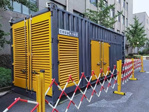 云岩如何使用转速表检查发动机的转速？