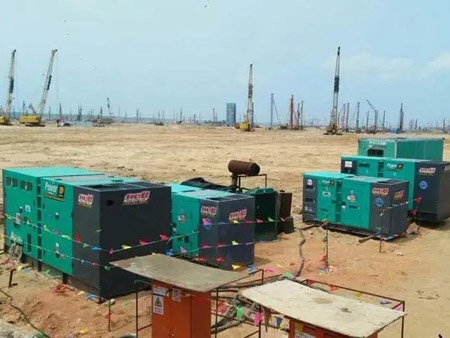 云岩如何检查和清洗空气滤清器？