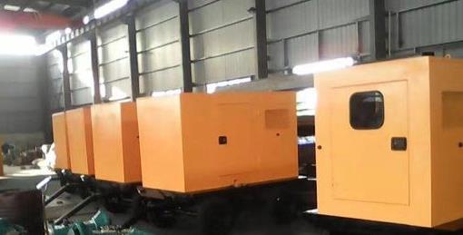 云岩柴油发电机组冬季启动后需要进行哪些检查和操作？